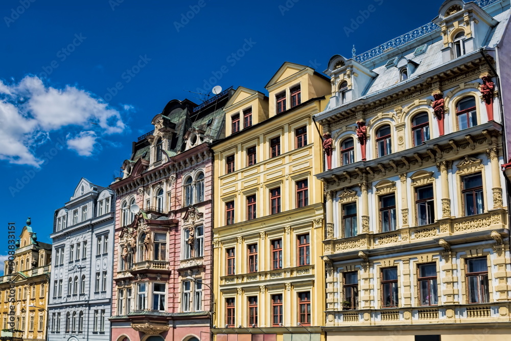 liberec, tschechien - sanierte historische häuser