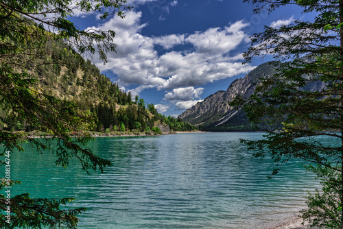 Plansee mit Ammergauer Alpen © blende11.photo