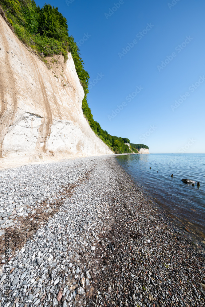 Chalk cliffs along the Baltic sea, Rügen (Ruegen) island, Mecklenburg-Vorpommern, Germany