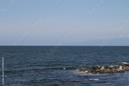 山と海の風景 © leap111