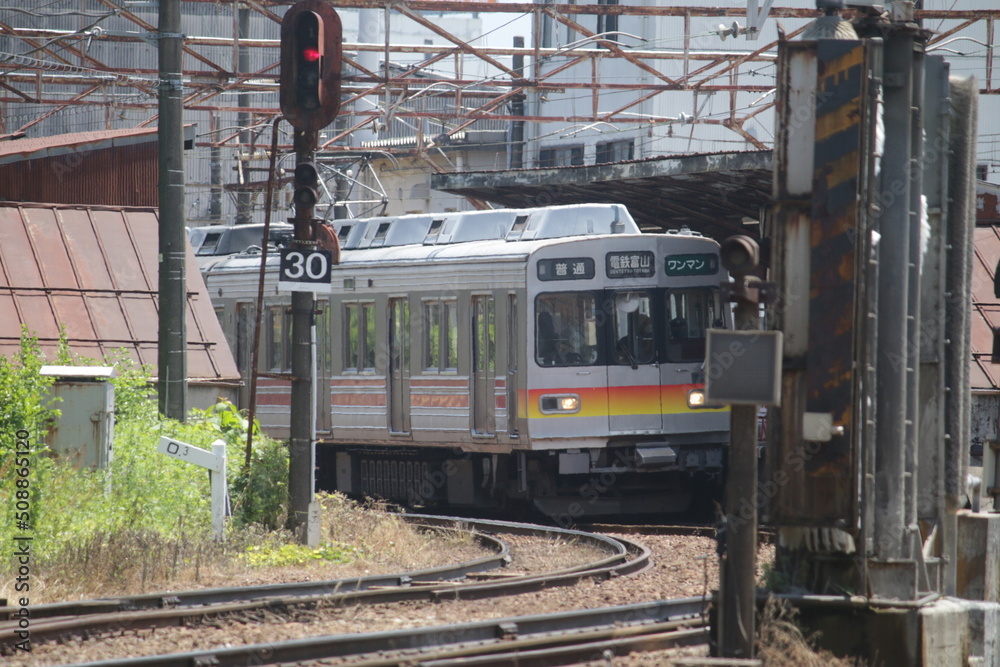 富山地方鉄道の電車