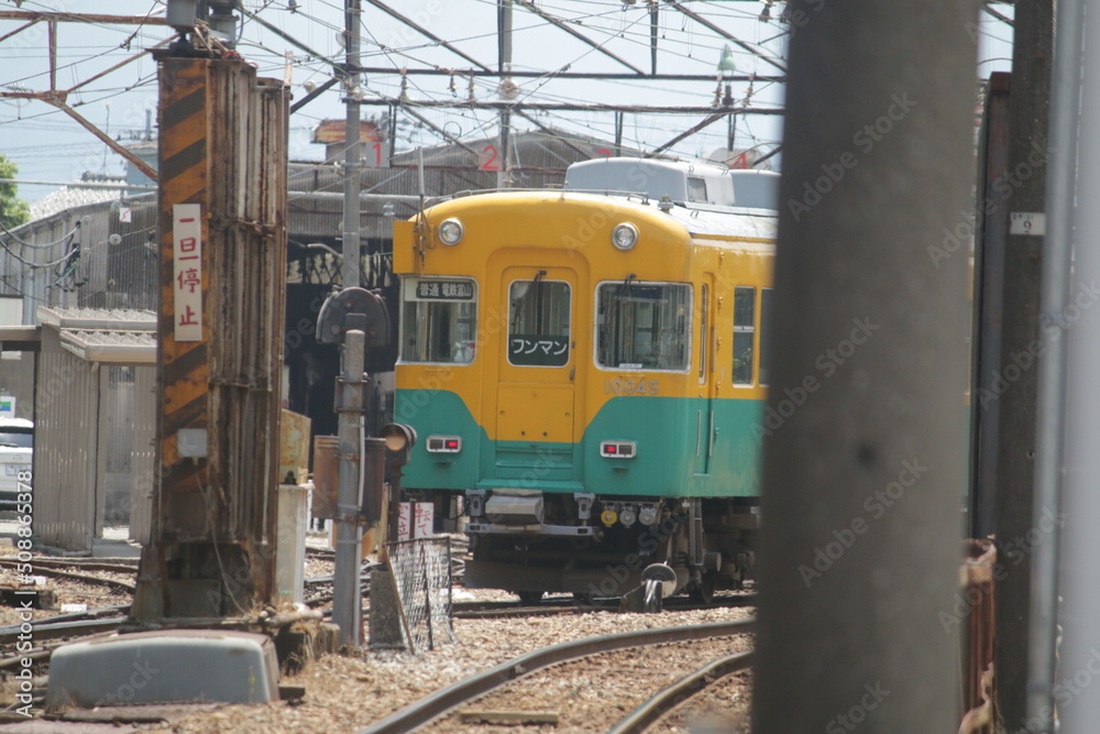 Fototapeta premium 富山地方鉄道の電車