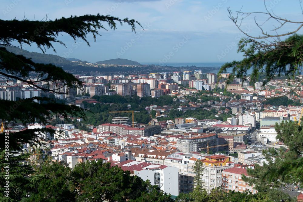 Panorámica de Vigo, Galicia en verano.