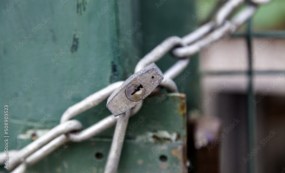 Padlock with chain Padlock with chain
