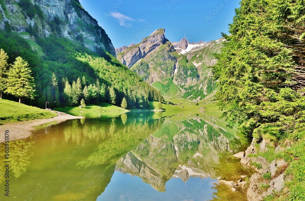 Seealpsee, Alpstein, Appenzellerland, Ostschweiz