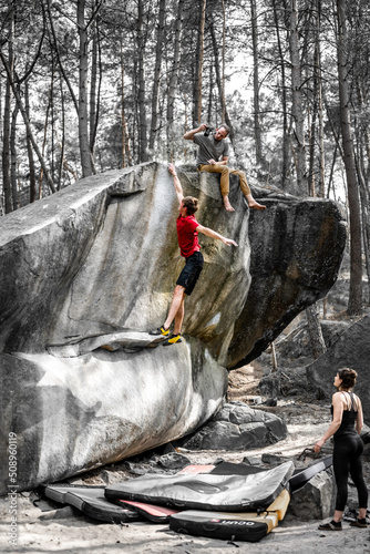 Rainbow Rocket (8a) - Fontainebleau © Michael