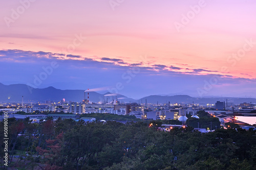 静岡県東海工業地域　田子の浦の夕景