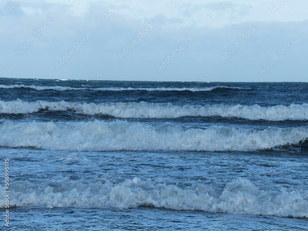 Fototapeta premium Opal Coast, September 2018: Visit the beautiful beaches and cliffs of Northern France on the Opal Coast during high tides