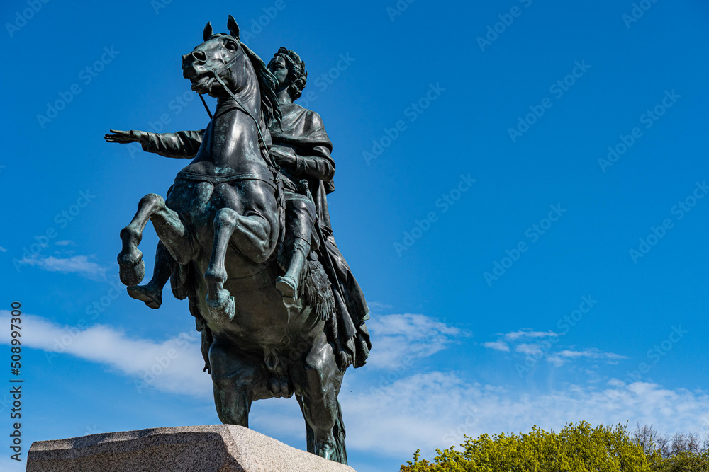 Fototapeta premium statue of the king charles iv