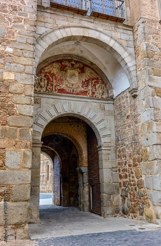 New Bisagra gate, crowned by the coat of arms of the city, the characteristic of the Emperor Carlos V. Toledo, Castilla La Mancha, Spain.