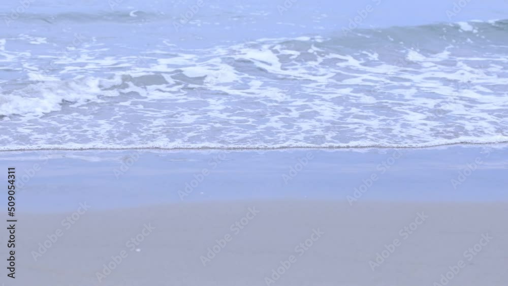 砂浜の波打ち際 砂浜の波打ち際