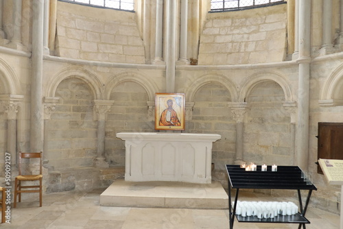 La Basilique Sainte Marie Madeleine, basilique de Vezelay, intérieur de la basilique, village de Vezelay, département de l'Yonne, France