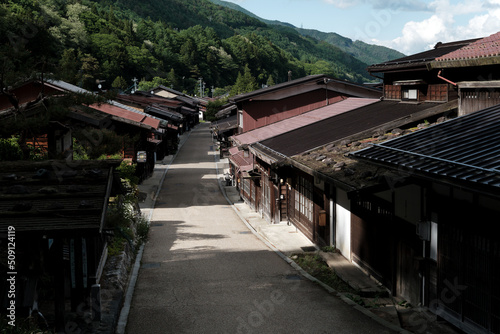中山道奈良井宿の古い街並み