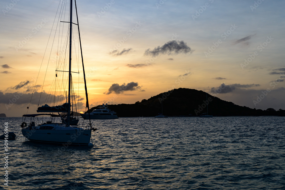 Sonnenuntergang  in den Tobago Cays - Saint Vincent and The Grenadines