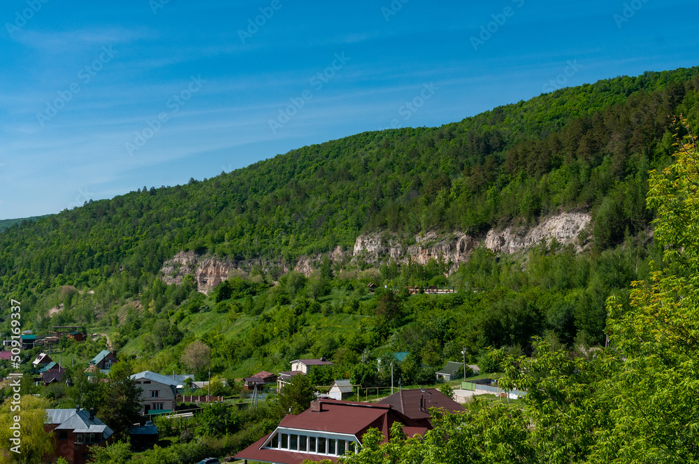 Tourist gem - Shiryaevo village in a picturesque forest and mountain range Zhigulevsky State Reserve, located in the National Park 