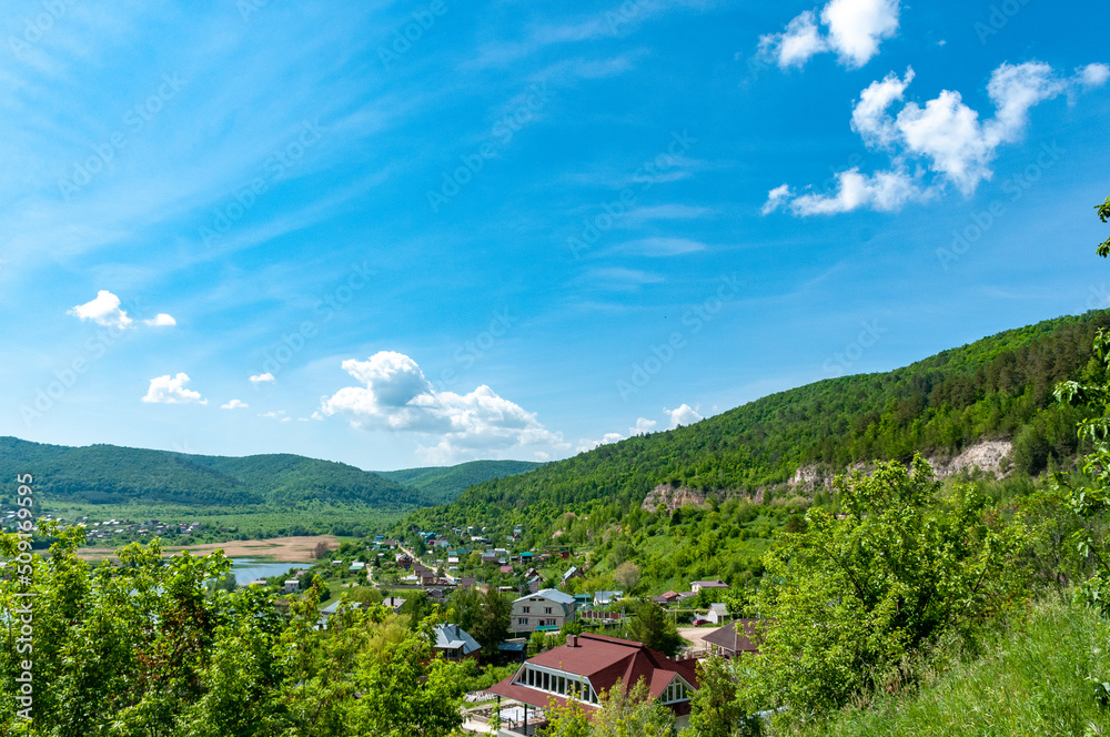 Tourist gem - Shiryaevo village in a picturesque forest and mountain range Zhigulevsky State Reserve, located in the National Park 