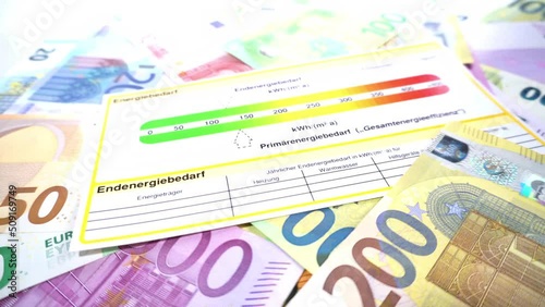 Euro Geldscheine mit Energieausweis - Ökologischer Hausbau
