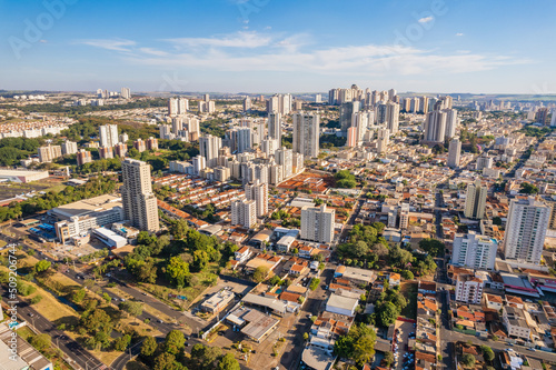 Print op canvas Ribeirão Preto, São Paulo/Brazil - Circa June 2022: Aerial view of Avenida Maurílio Biagi in Ribeirão Preto, Brazil