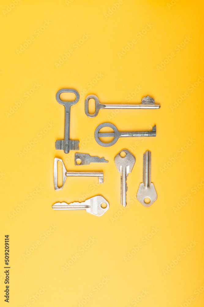 Keys decorative keys for clocks and caskets and doors with unique shapes and designs.Abstract background patterns and patterns.Flat lay. Keys decorative keys for clocks and caskets and doors with unique shapes and designs.Abstract background patterns and patterns.Flat lay.