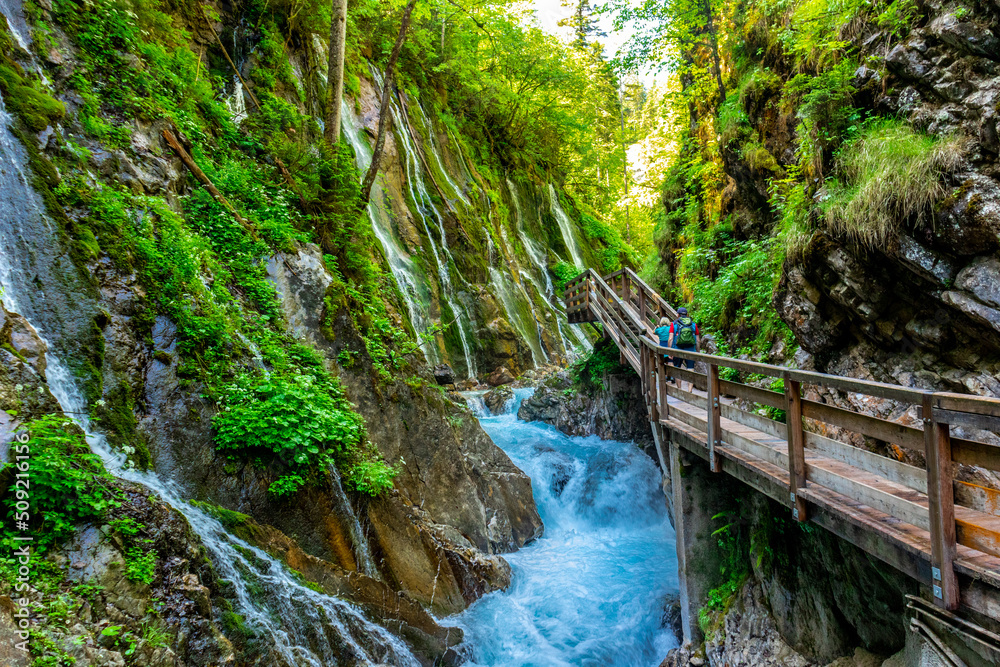 Schöne Erkundungstour entlang des Berchtesgadener Voralpenlandes - Wimbachtal - Bayern - Deutschland