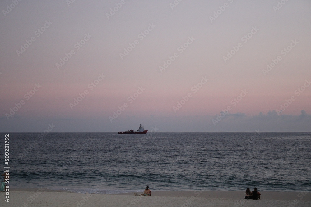Fototapeta premium Sunset Ship