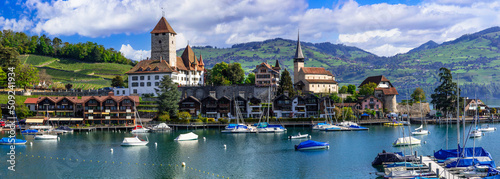 Obraz na plátně Scenic lake Thun and the Spiez village with its famous medieval castle and old t