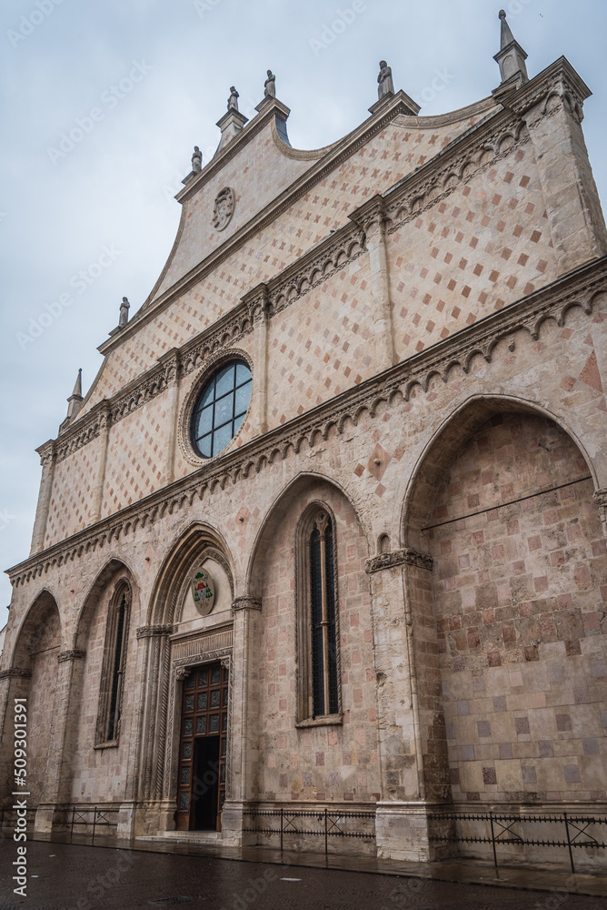 Facade of Vicenza Cathedral, Veneto, Italy, Europe, World Heritage Site