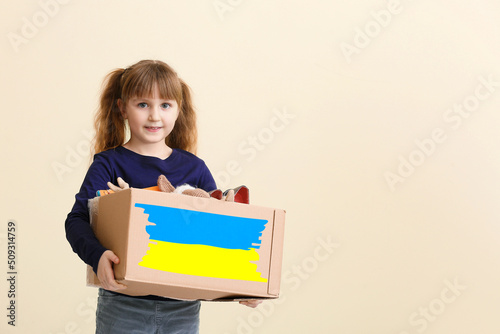 Little girl with humanitari...