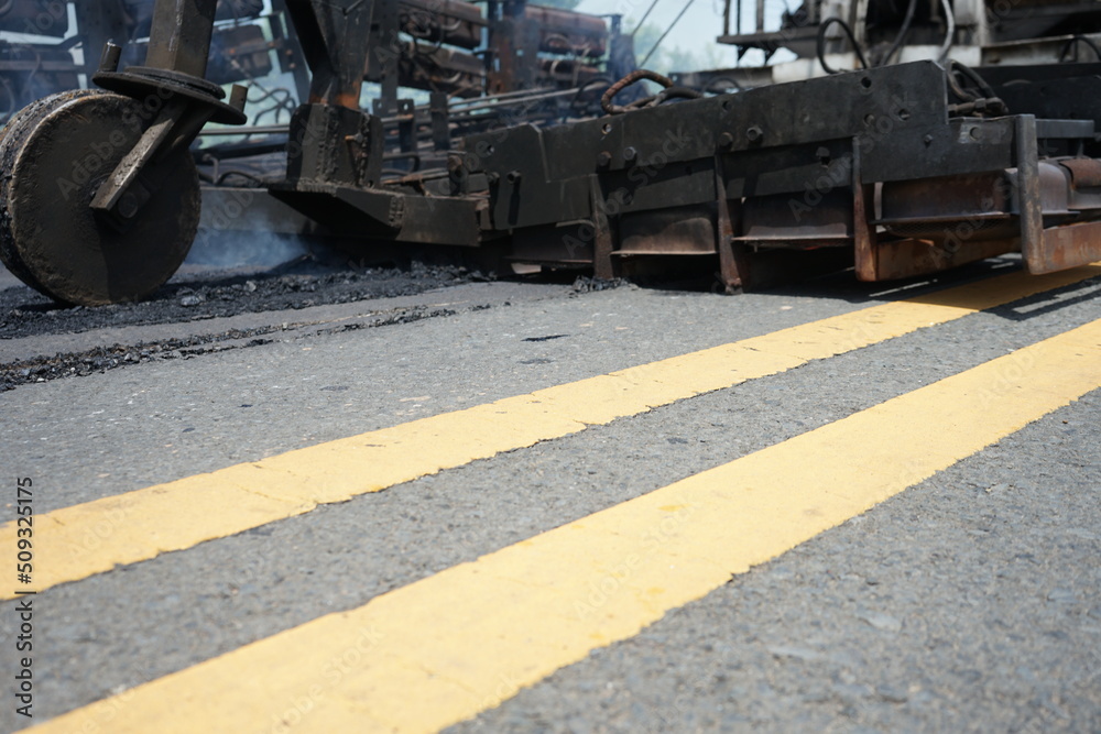 Road maintenance work With heavy machinery by HOT MIX IN - PLACE RECYCLING method Road maintenance work With heavy machinery by HOT MIX IN - PLACE RECYCLING method