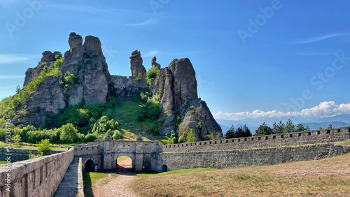 Die in bizarre Felsen gebaute Festung Belogradtschik, Bulgarien photo