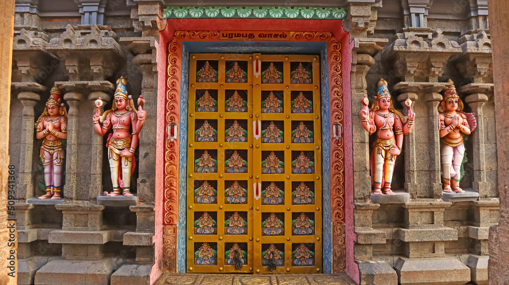 Colorful Door and Sculptures of Hindu God and Goddess on the Paramapadha Vasal, Sri Ranganathaswamy Temple, Srirangam, Trichy, Tamil Nadu, India