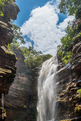 Fototapeta Naklejka Na Ścianę i Meble -  Mosquito waterfall in Chapada Diamantina in the countryside of Brazil