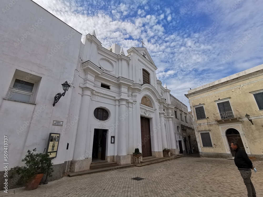 Isola di Capri - Napoli - I monumenti e gli scorci più suggestivi - paesaggi giardini e costruzioni