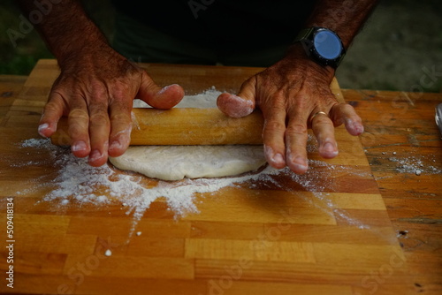 Man preparing pizza