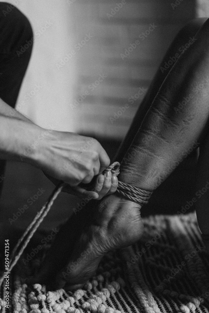 Breast Shibari Foto de Shibari rope on naked girl around torso and breasts close-up do Stock | Adobe Stock