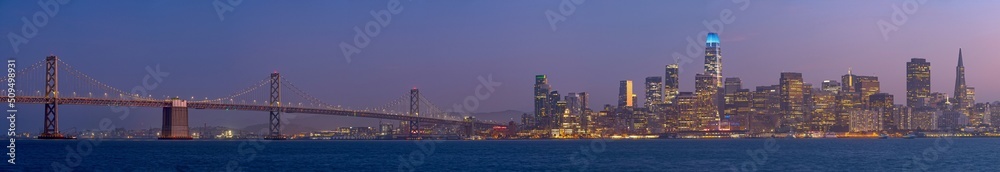 San Francisco skyline view at night
