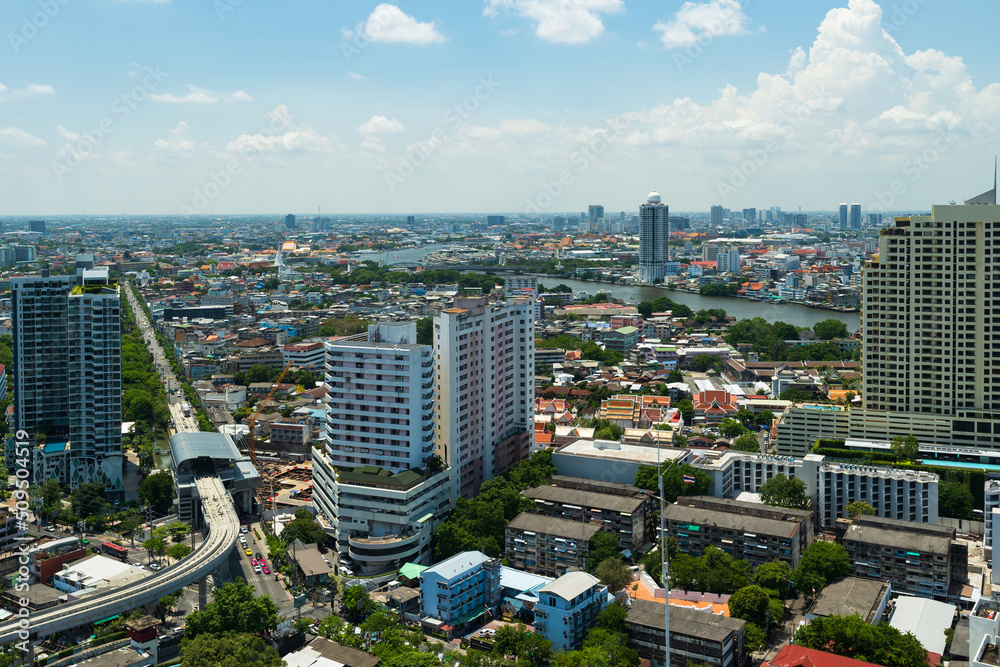 Naklejka premium building with Chao Phraya River in Bangkok city, Thailand