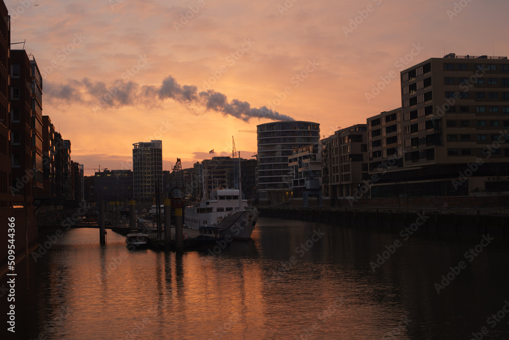 Hamburg in der Morgenröte