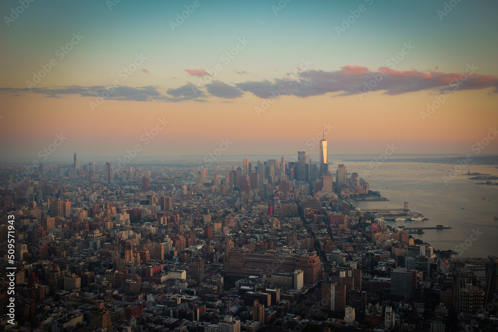 Vue du ciel sur les gratte ciels de manhattan à New York depuis le Edge du Hudson Yards