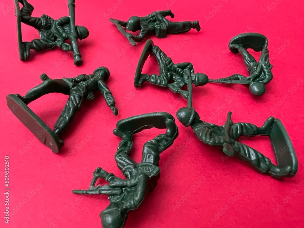 戦争で倒れた兵士たち、戦死イメージ foto de Stock Adobe Stock