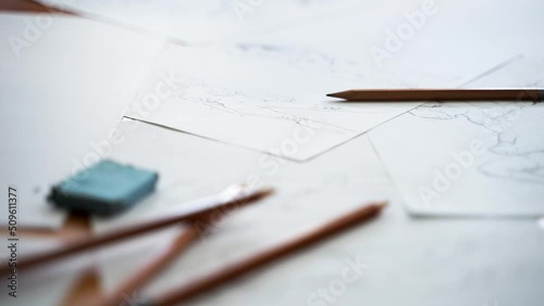 Sketching figure drawing pencil and marker sketches - HD focus shift
