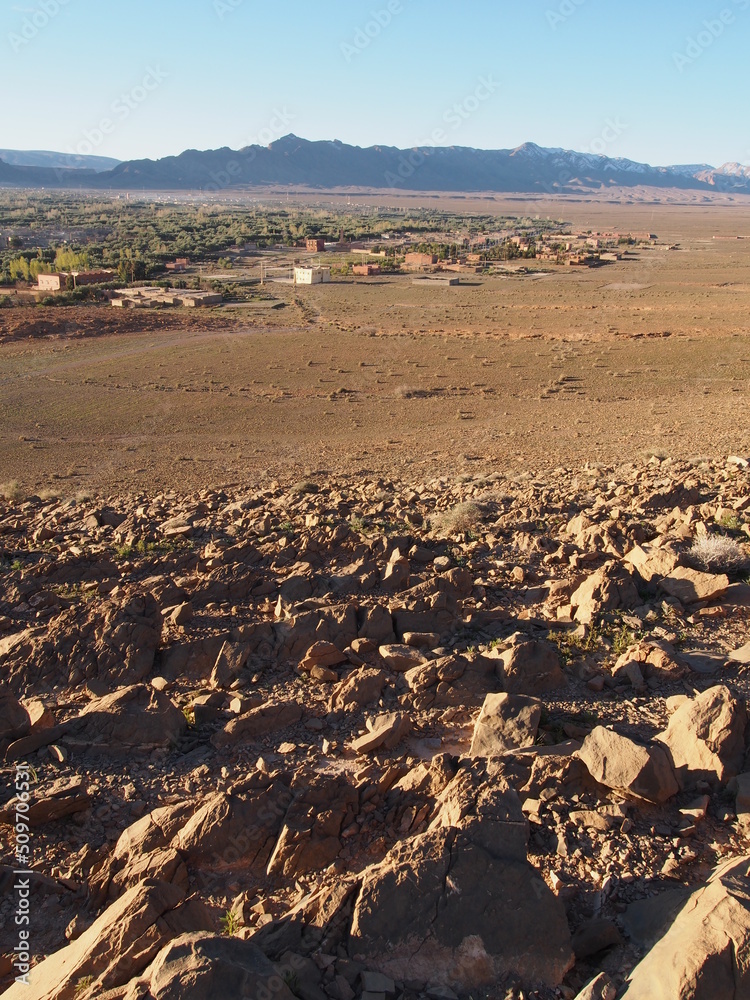 Paysage désertique dans le sud marocain