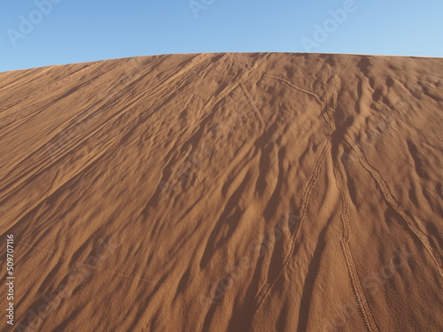 Mouvement du sable sur une dune au Sahara  Maroc