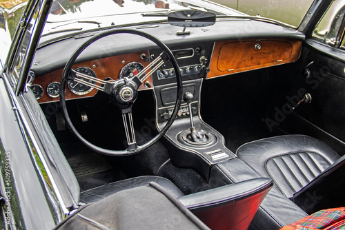 Intérieur de voiture anglaise cabriolet ancienne de collection