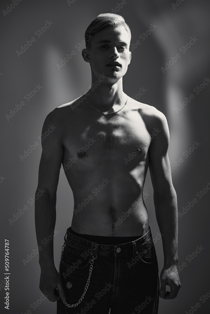 Fototapeta premium strong athletic man