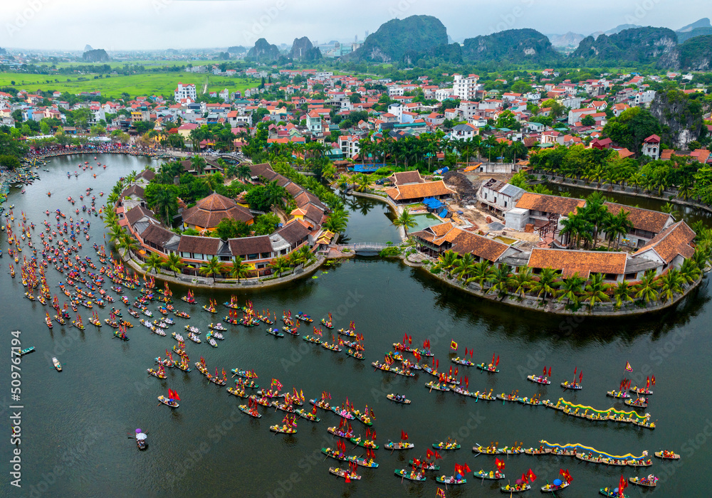 Trang An ( Ninh Binh-Vietnam)- the world heritage site