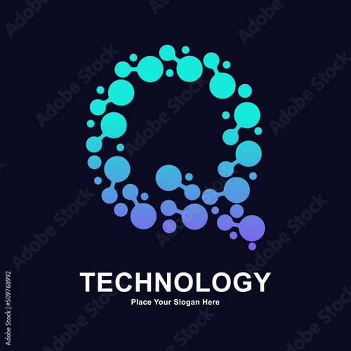 Abstract Letter Q with molecule element and dots connection vector logo design. This for biotechnology molecule atom DNA chip symbol, Medicine, science, technology, laboratory, electronics