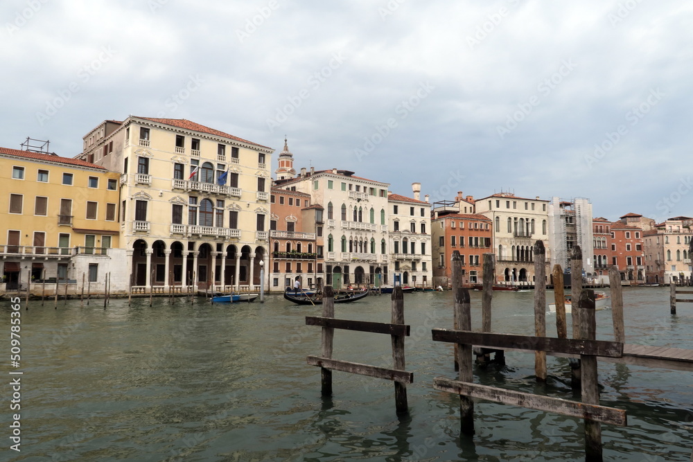Venise. Palais au bord du Grand Canal.