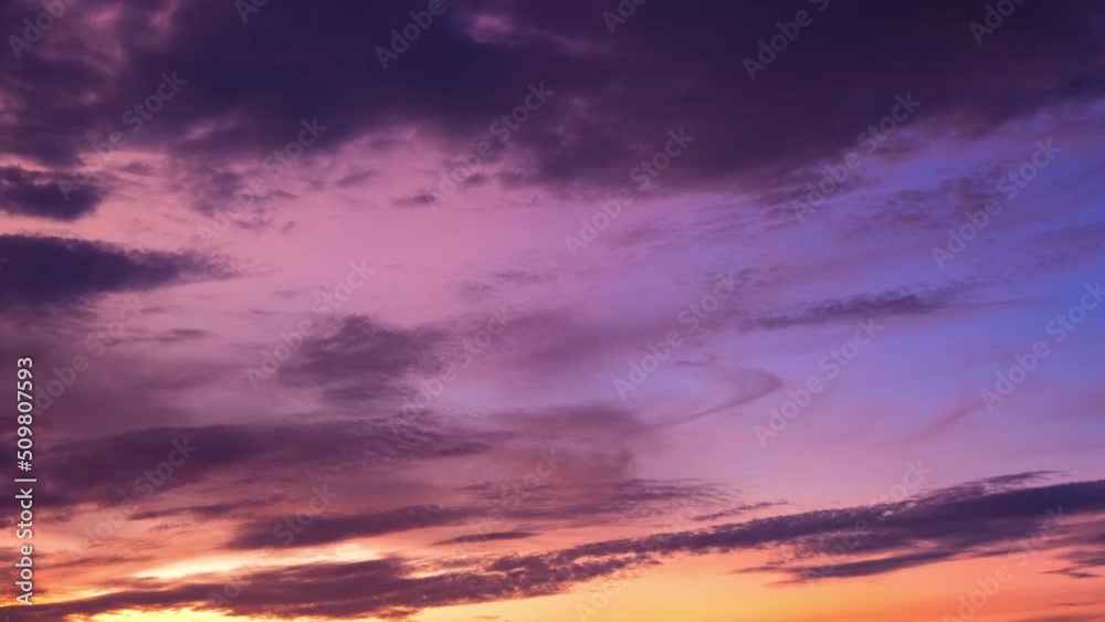 4K Sky Time lapse, Beautiful background, Sky Timelapse of horizon. Clouds At Sunrise. Summer sky
4K Sky Time lapse, Beautiful background, Sky Timelapse of horizon. Clouds At Sunrise. Summer sky