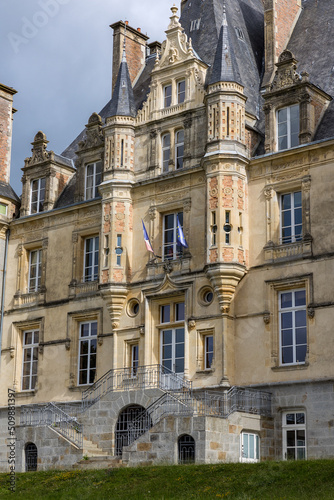 Château de la Roche Bagnoles par un temps nuagueux